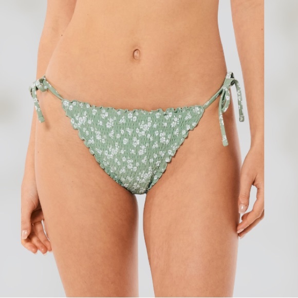 NWT Hollister Women’s Smocked Lettuce Edge Cheeky Bikini Bottom (Green Floral) - Picture 2 of 9